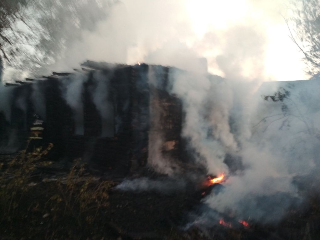 В Наровлянском районе на пожаре травмирован пенсионер