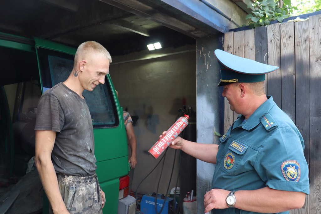 Погода буда кошелево 3 дня. Буда-кошелёво. Авангард Буда кошелёво. Белорусские пожарные машины.