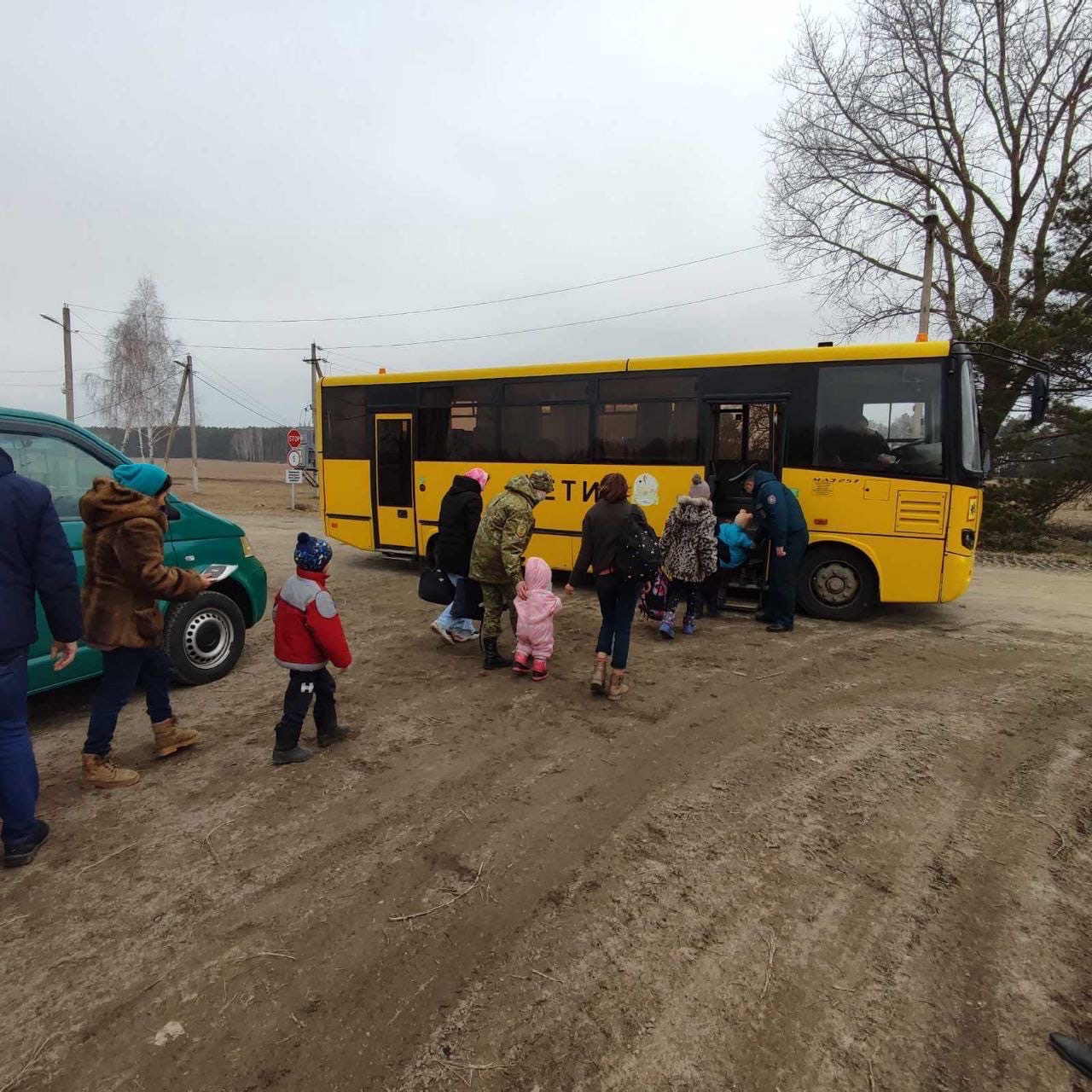 Спасатели Гомельщины оказывают помощь для граждан Украины