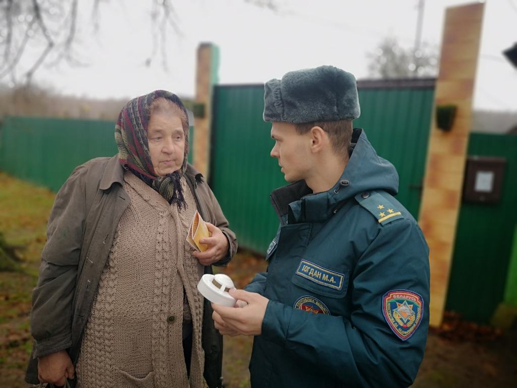 Жлобин. Автолавка безопасности!